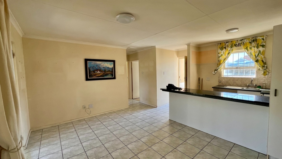 2 Bedroom Property for Sale in Whispering Pines Western Cape